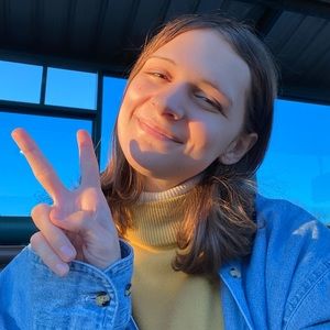 Meet your Posher, Madelynn